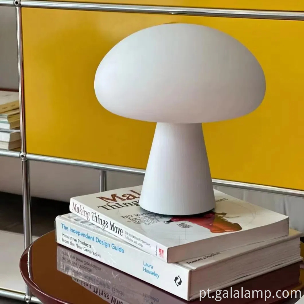 Luminosa luminária de cogumelos rgbw para camping e festas Night Light